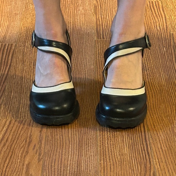 Like New Fluevog Black and White Heels - Picture 4 of 16